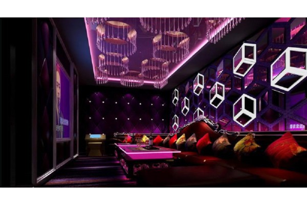 武汉本土特色饮品盘点：酒咖啡茶，哪个更对你的味？(武汉好喝的咖啡)