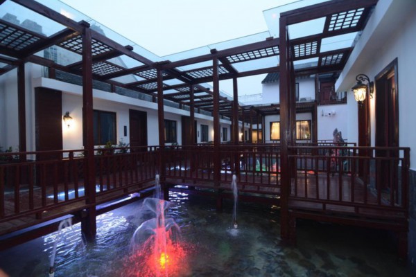 武汉桑拿特服信息，一网打尽优质服务(武汉桑拿店)